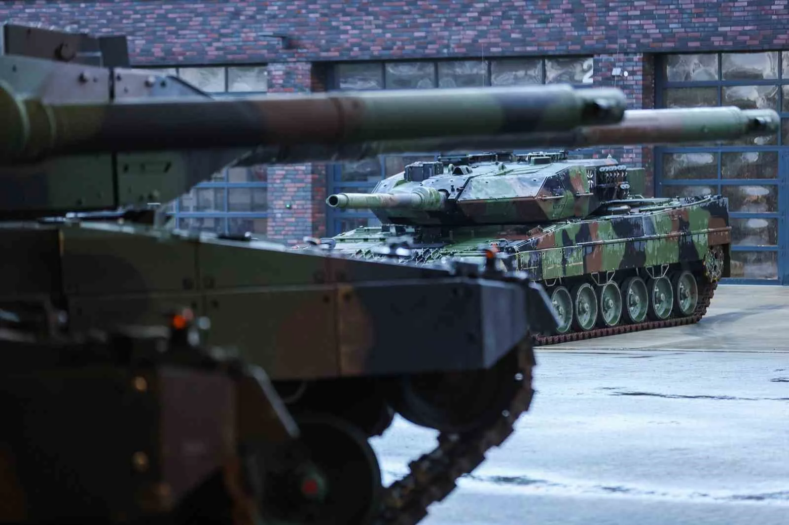 Norveç, Almanyadan 54 Leopard 2 tankı sipariş edecek
