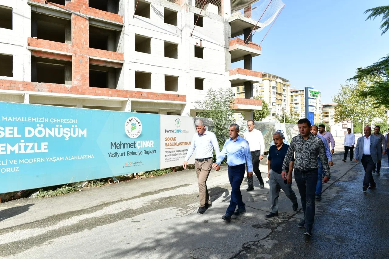 Turgut Özal Mahallesinde kentsel dönüşüm binaları yükseliyor
