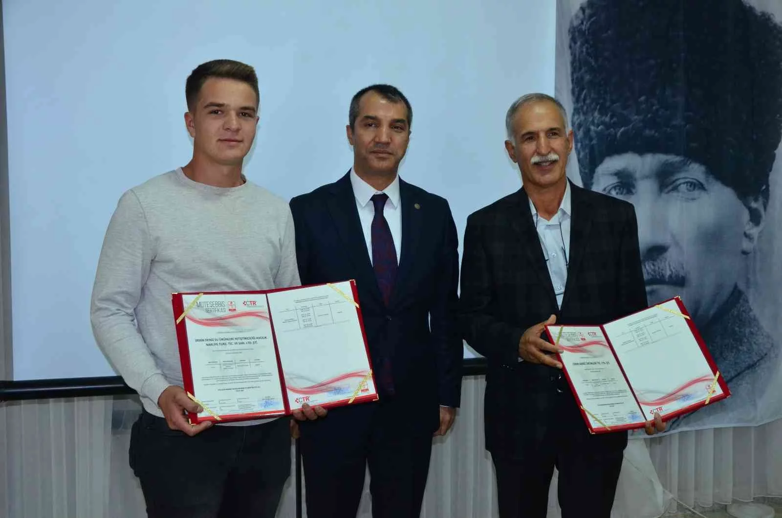 Yalovada Türkiyenin ilk organik midye üreticilerine sertifika