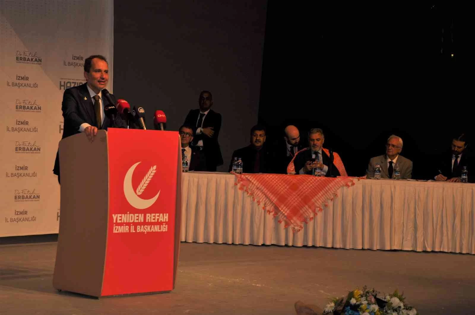 Yeniden Refah Partisinin 2. olağan kongresi İzmirde gerçekleştirildi